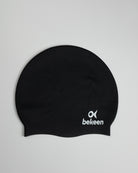 bekeen Badekappe schwarz aus recyceltem Silikon "schwarz" mit bekeen Logo weiß